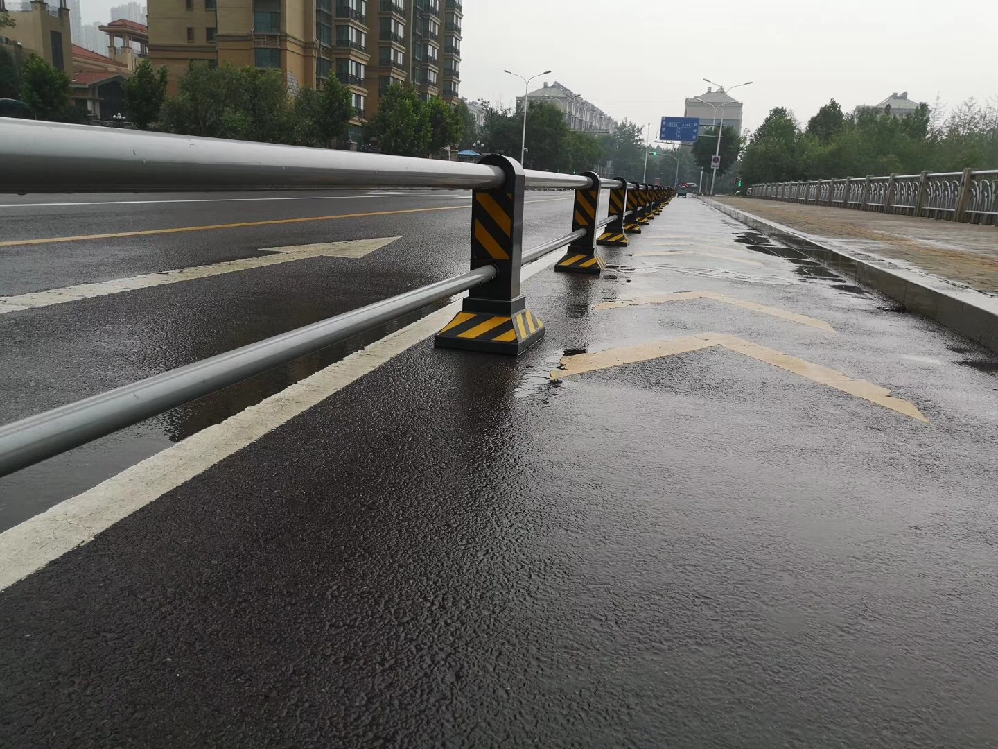 道路護欄